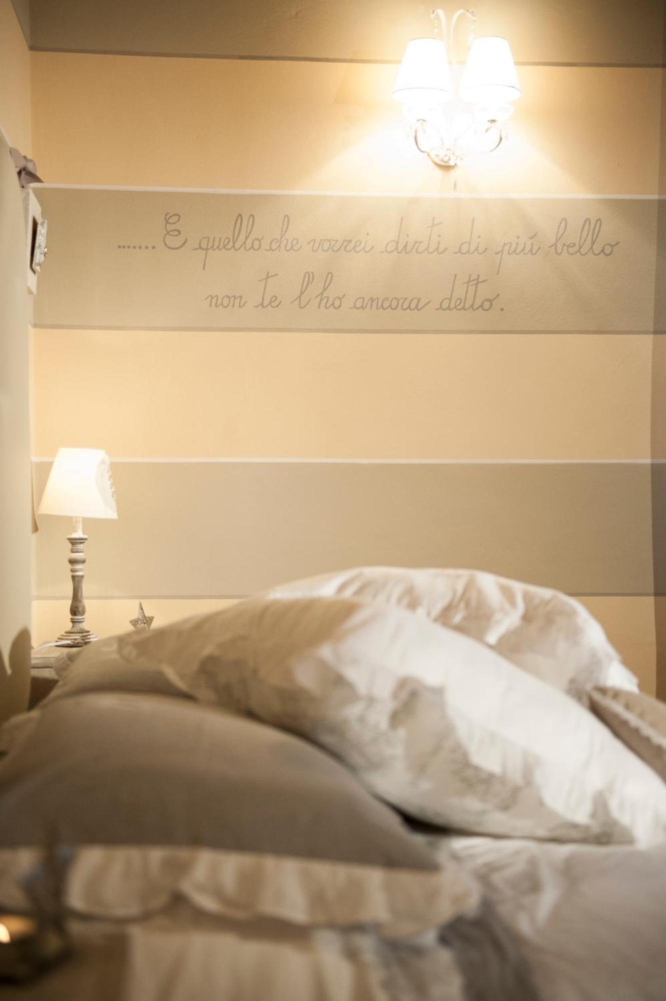 Agriturismo Belagaggio Montefollonico الغرفة الصورة