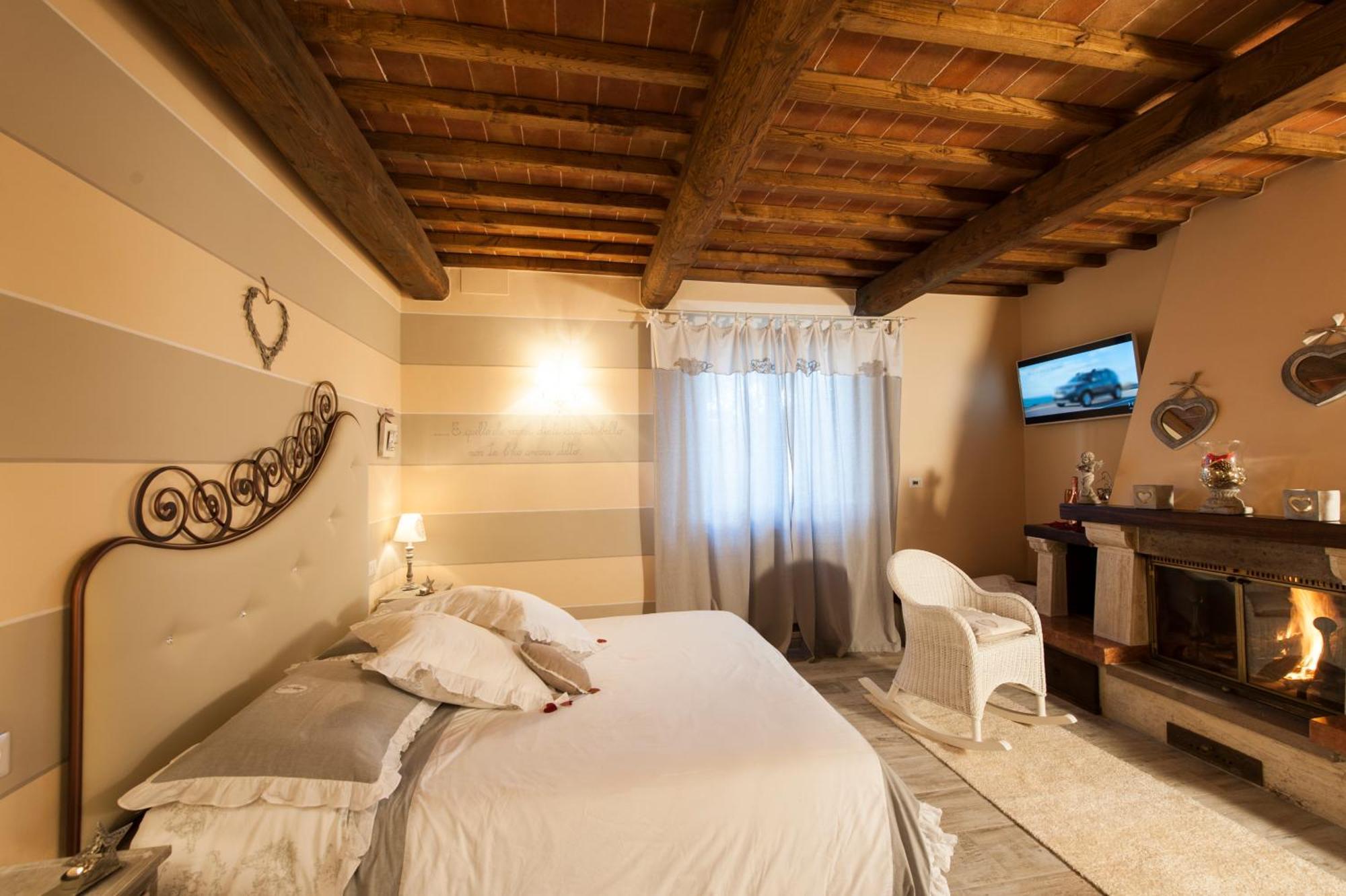 Agriturismo Belagaggio Montefollonico الغرفة الصورة